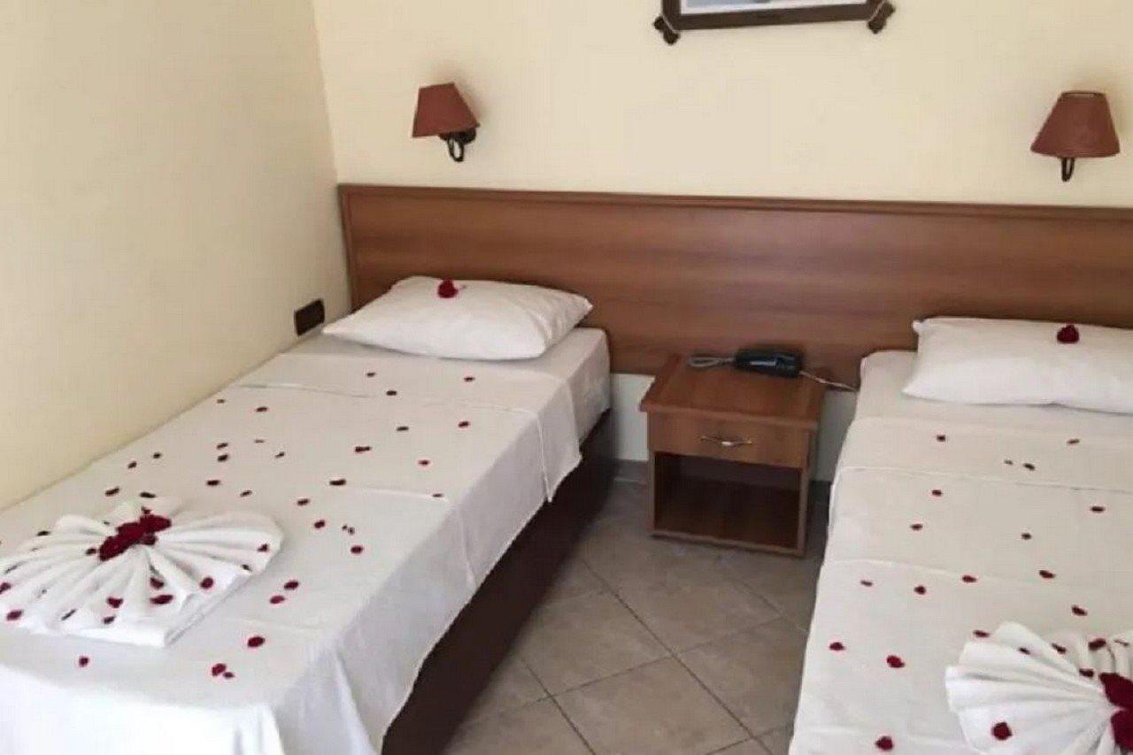 Mutlu Hotel Didim Exterior photo